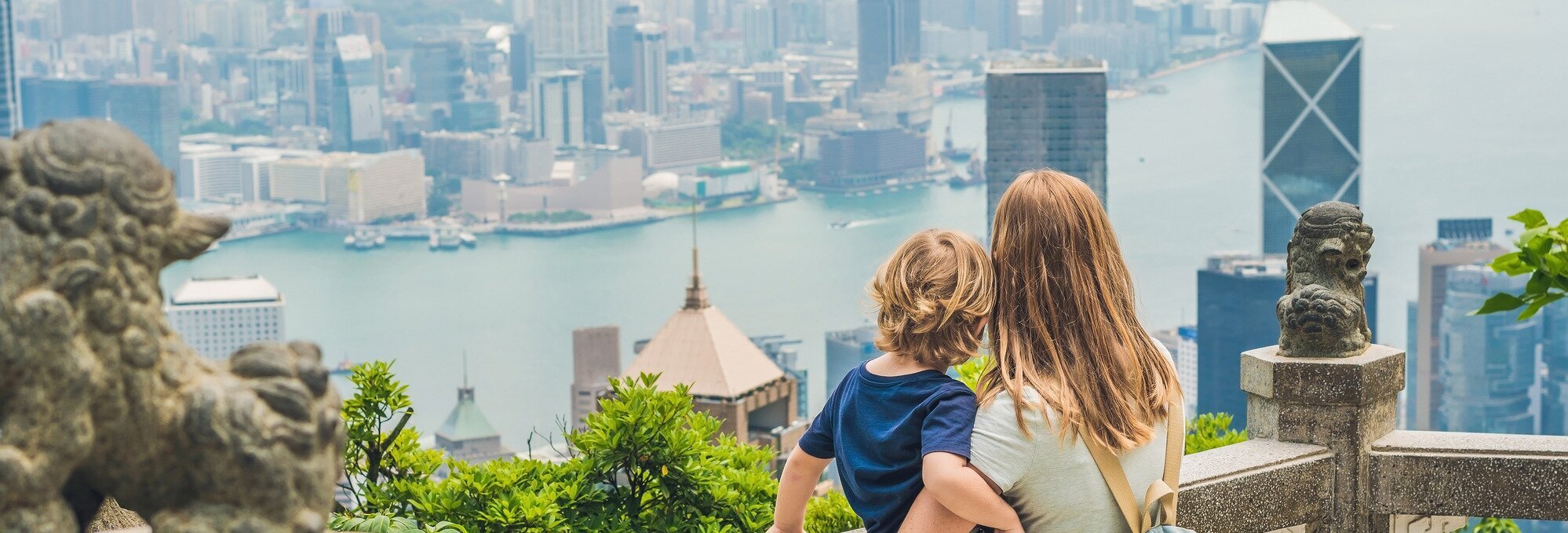 1-day Hong Kong Landmarks Visit with Michelin Dim Sum