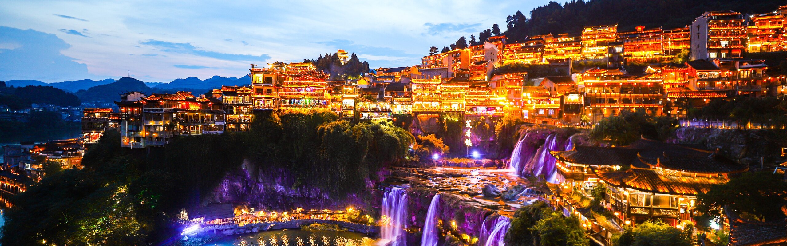 8-Day Zhangjiajie, Furong, Fenghuang, and Shanghai Tour