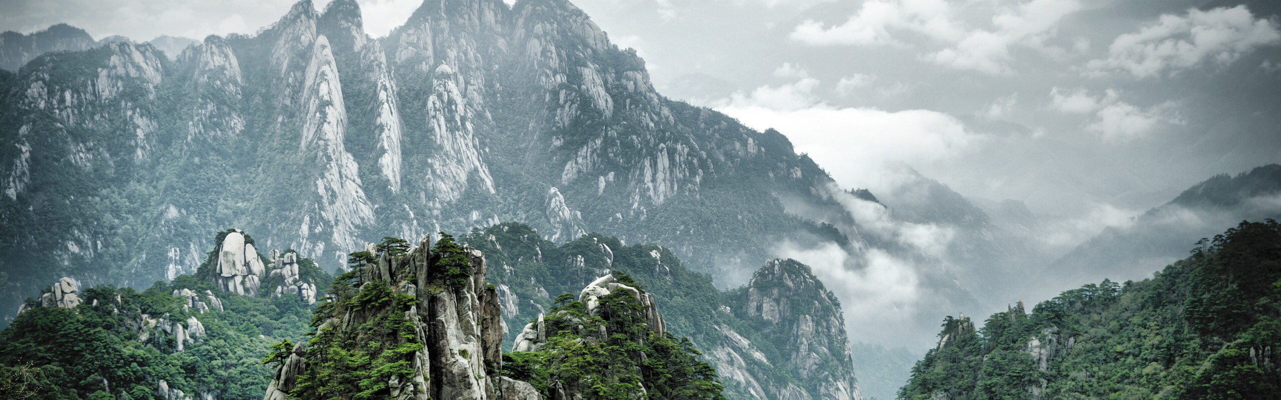 4-Day Trekking in the Yellow Mountains